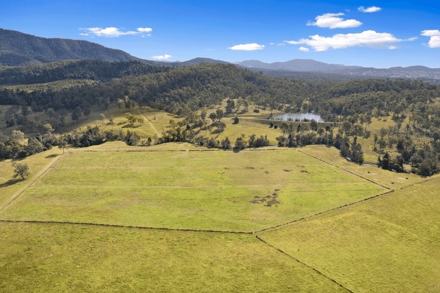 312 Glastonbury Creek Road, GLASTONBURY, QLD 4570