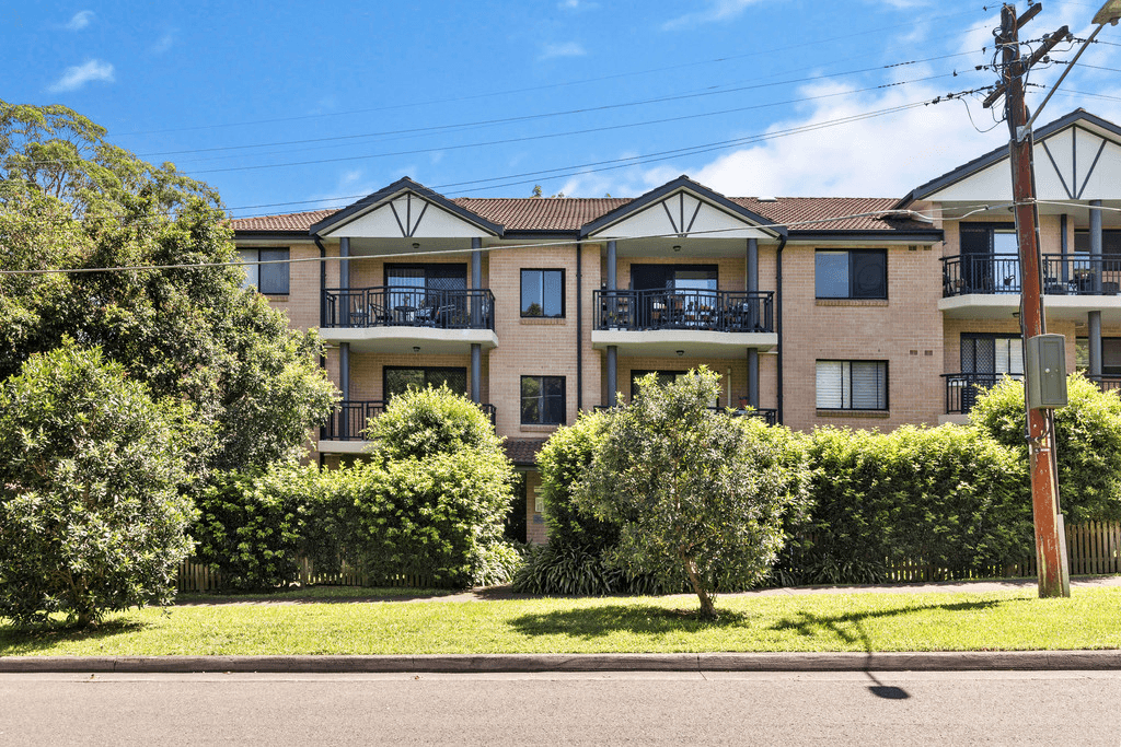 6/2-14 Pacific Highway (enter from Corona Ave) Highway, ROSEVILLE, NSW 2069