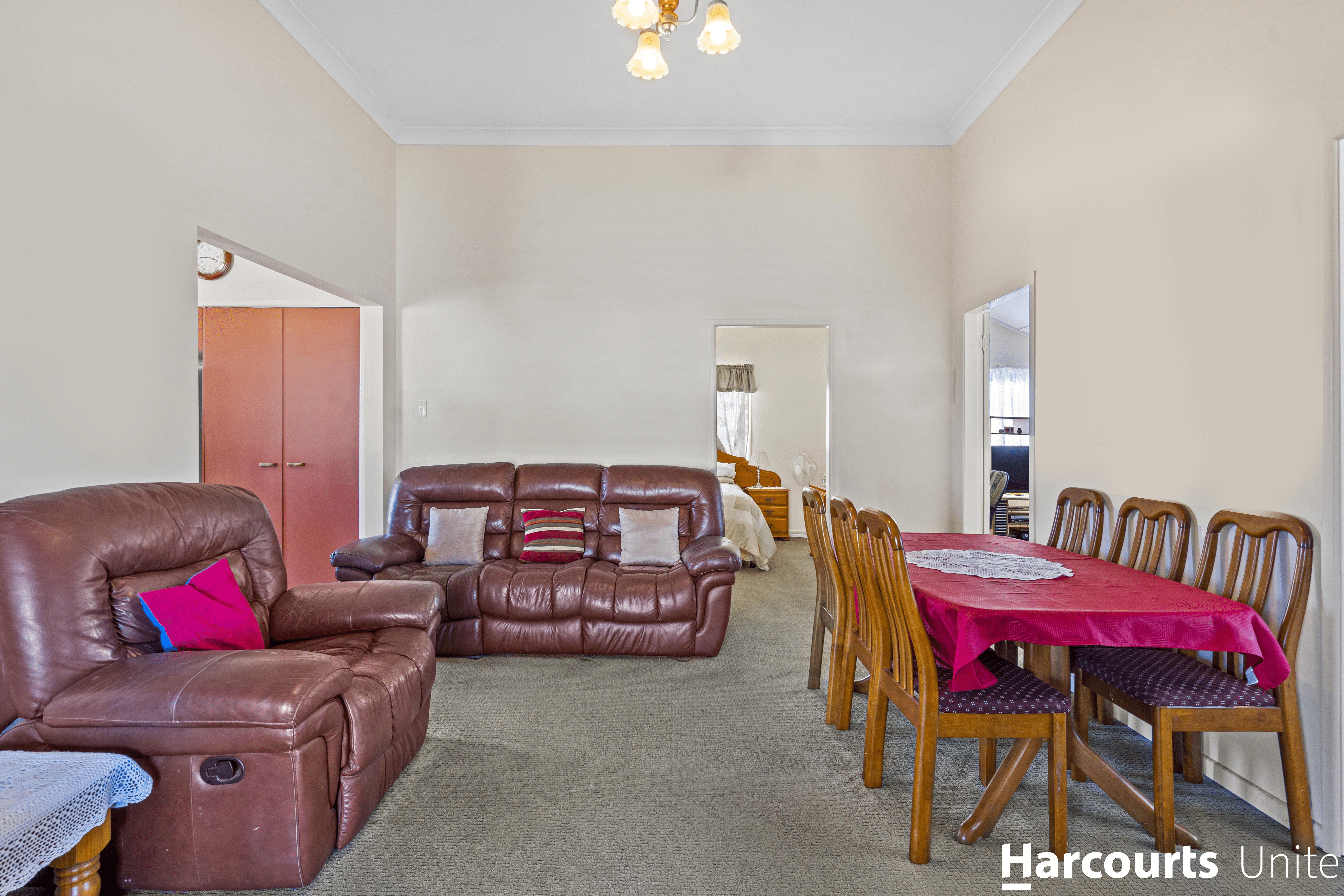 49 Kate Street, WOODY POINT, QLD 4019