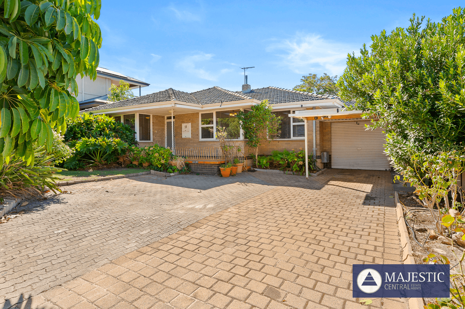 18 Glencoe Road, Ardross, WA 6153