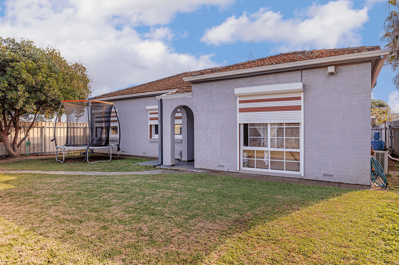 12 Eighth Avenue, WOODVILLE GARDENS, SA 5012