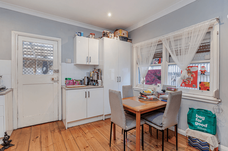 12 Eighth Avenue, WOODVILLE GARDENS, SA 5012