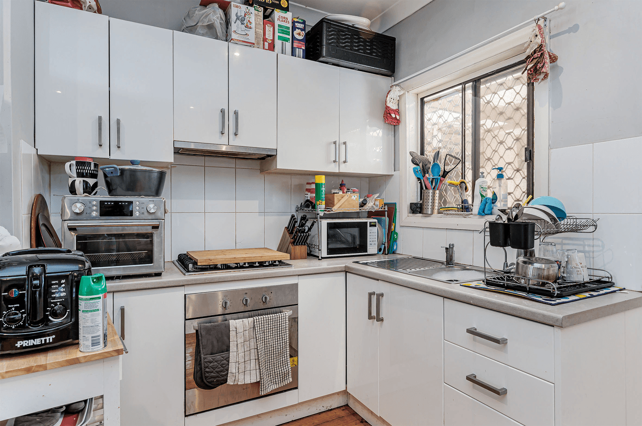 12 Eighth Avenue, WOODVILLE GARDENS, SA 5012