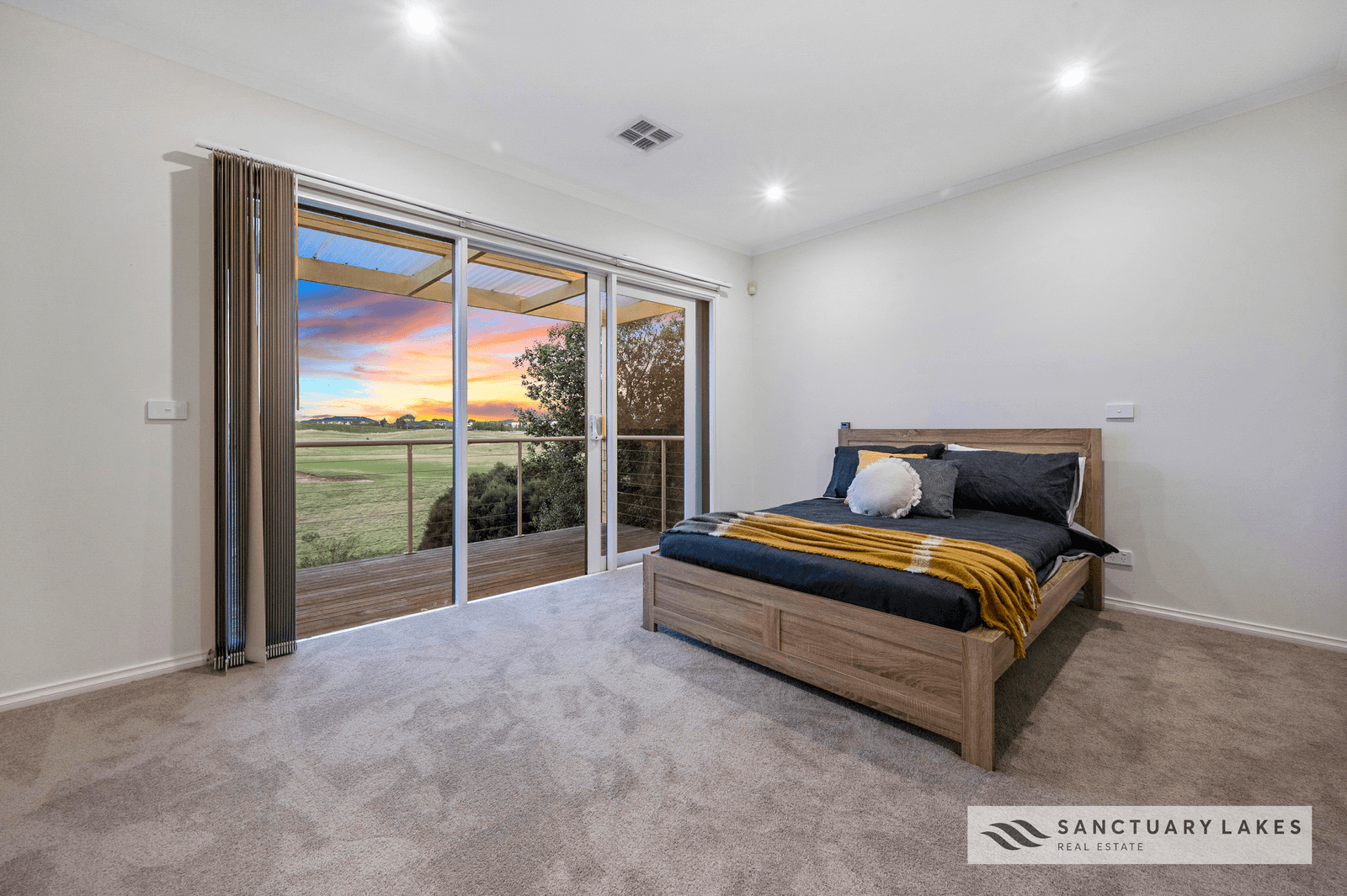 43/1 Greg Norman Drive, SANCTUARY LAKES, VIC 3030