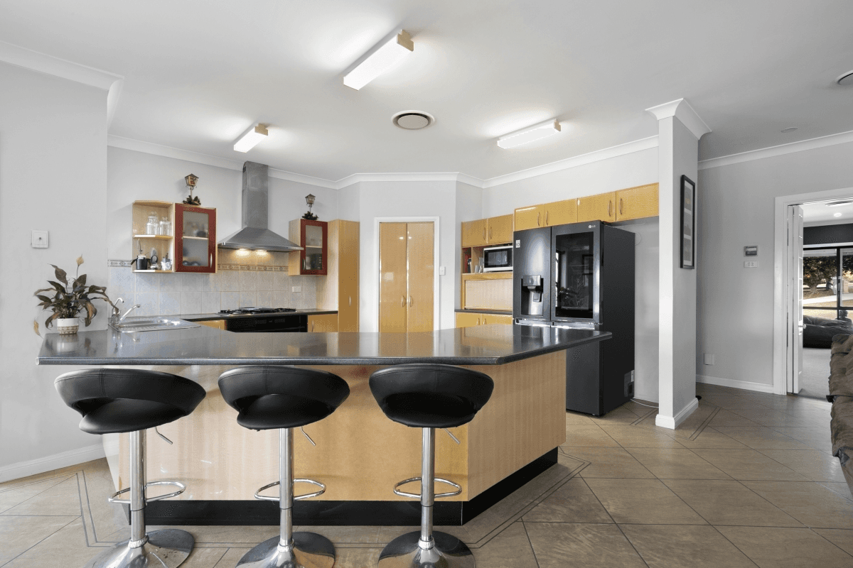 10 Watsons Place, Aberglasslyn, NSW 2320