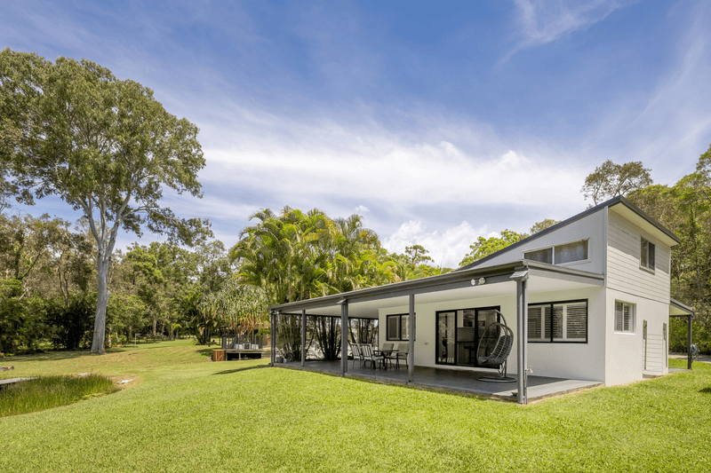 11 Lake View Court, Weyba Downs, QLD 4562