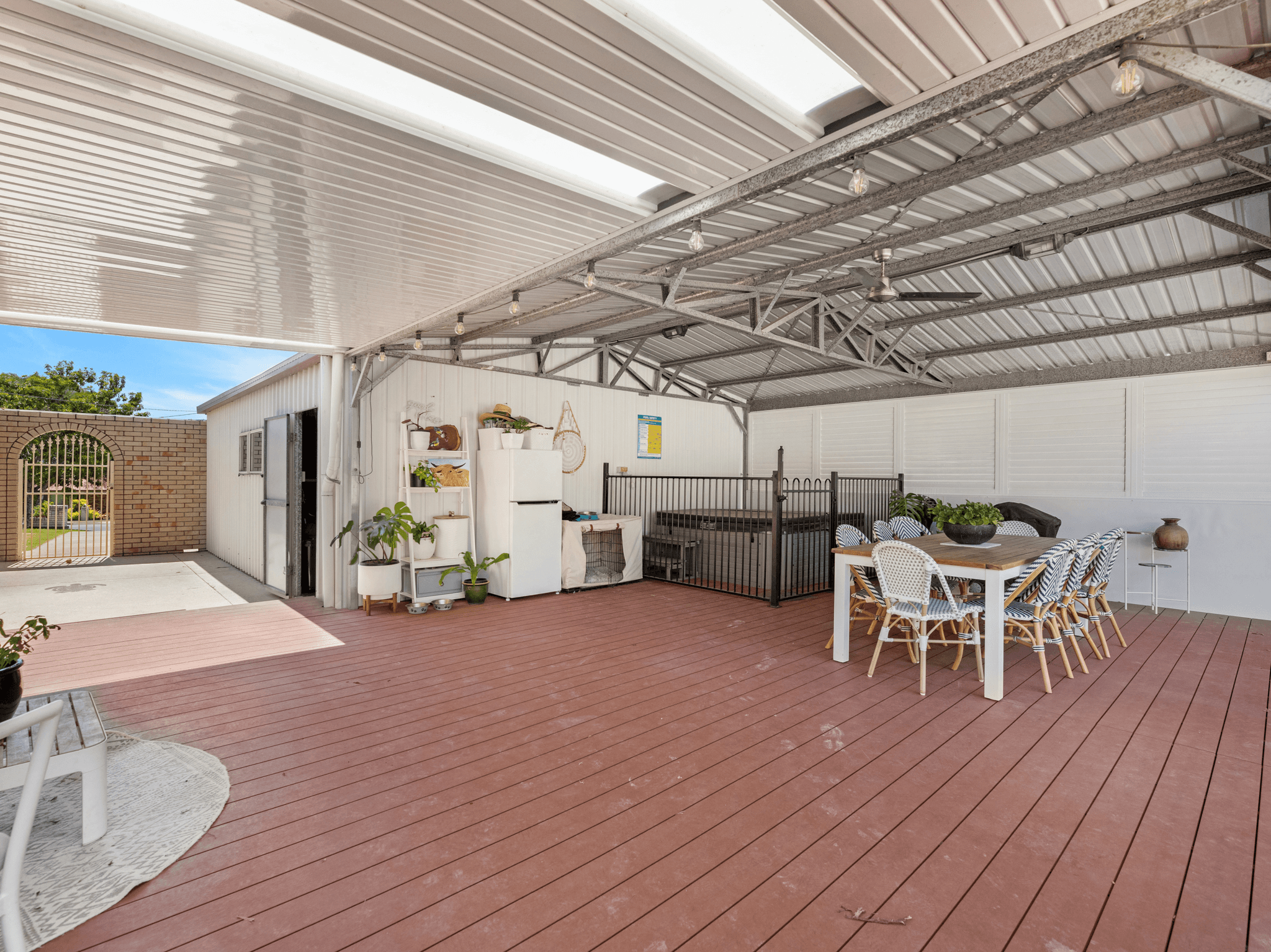 16 Hanover Drive, URRAWEEN, QLD 4655
