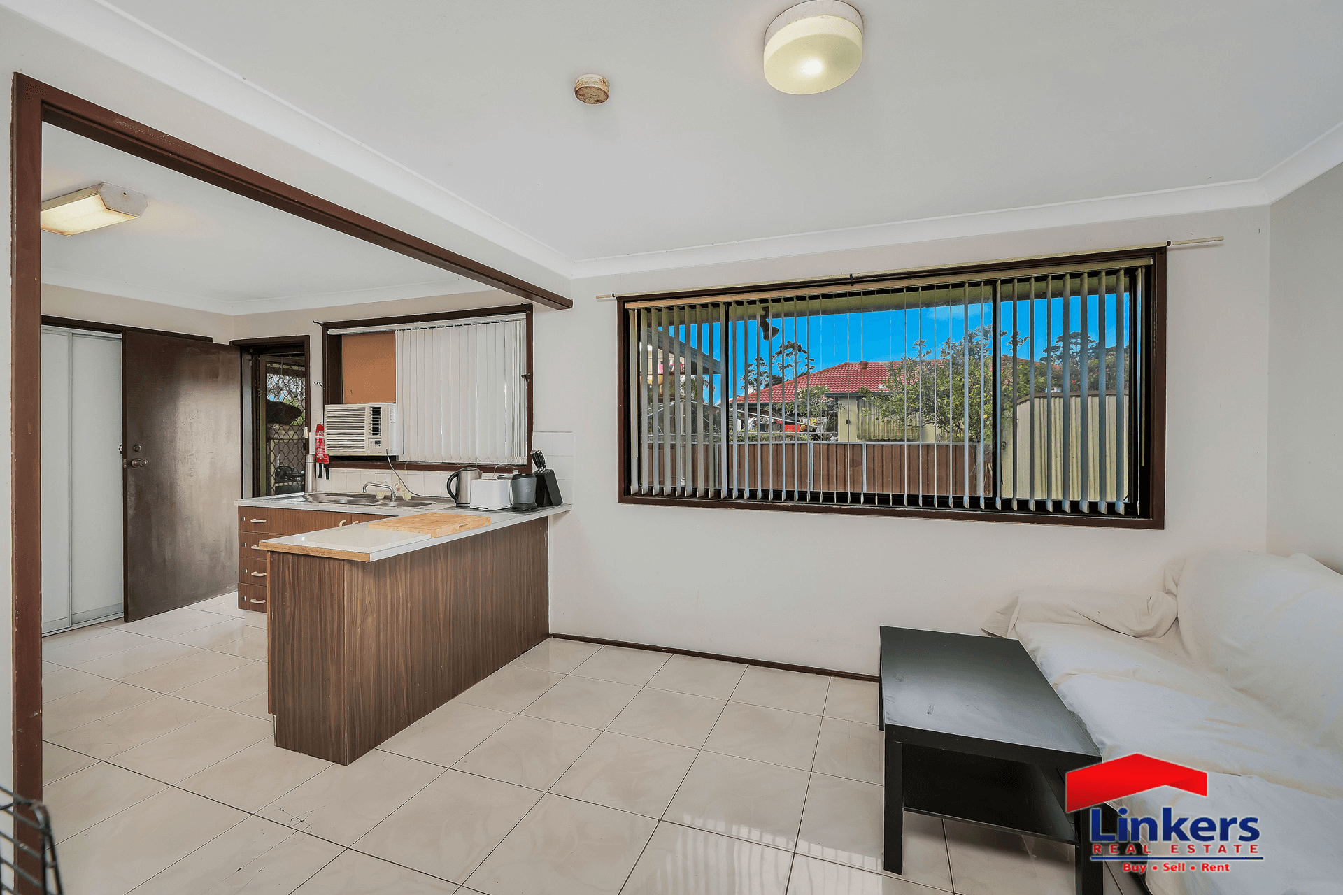 10 Whistler Avenue, Ingleburn, NSW 2565