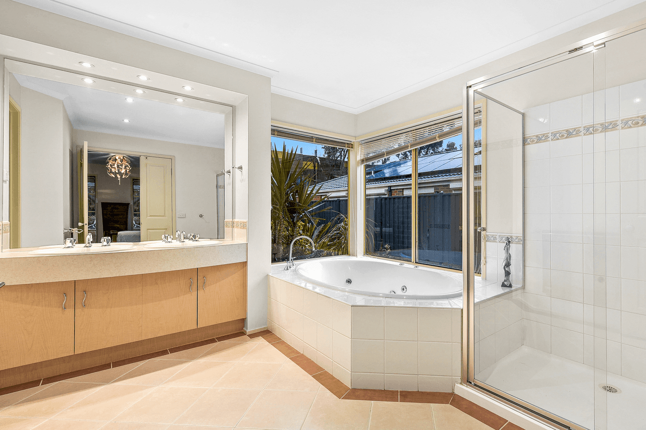 14 Cascade Way, HALLAM, VIC 3803