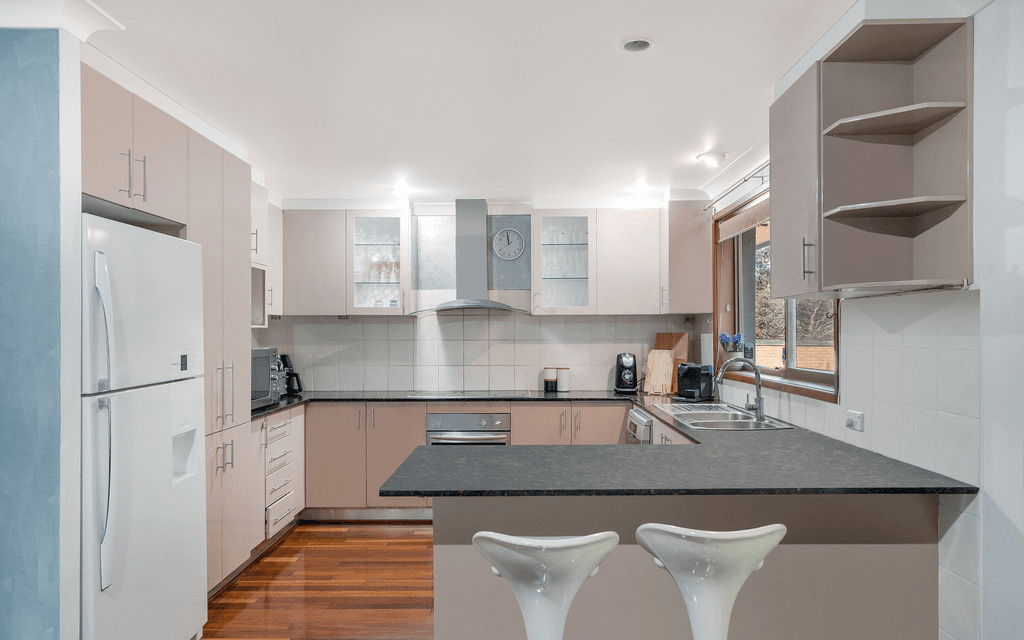 43 Woodlark Place, GLENFIELD, NSW 2167