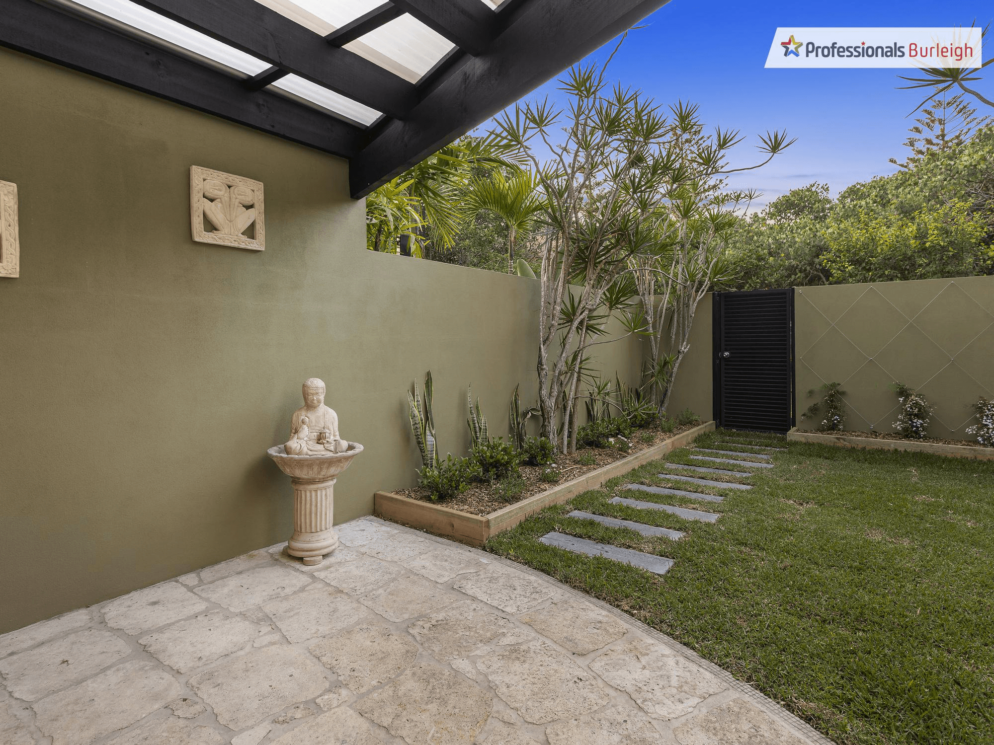 2/41 Montana Road, MERMAID BEACH, QLD 4218