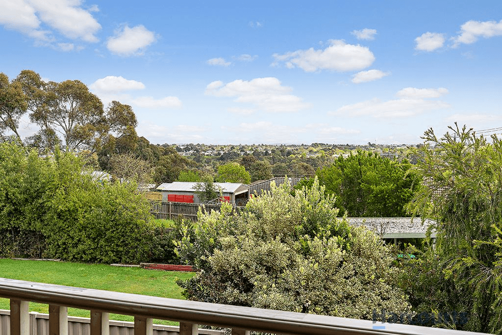 303 Elsworth Street West, Mount Pleasant, VIC 3350