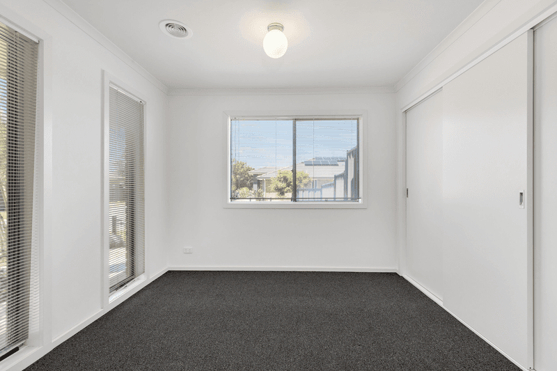 1 Savery Court, POINT COOK, VIC 3030