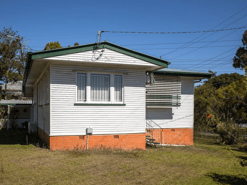 13 Brisbane Road, DINMORE, QLD 4303