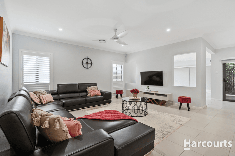 3 Entolasia Close, KARAWATHA, QLD 4117