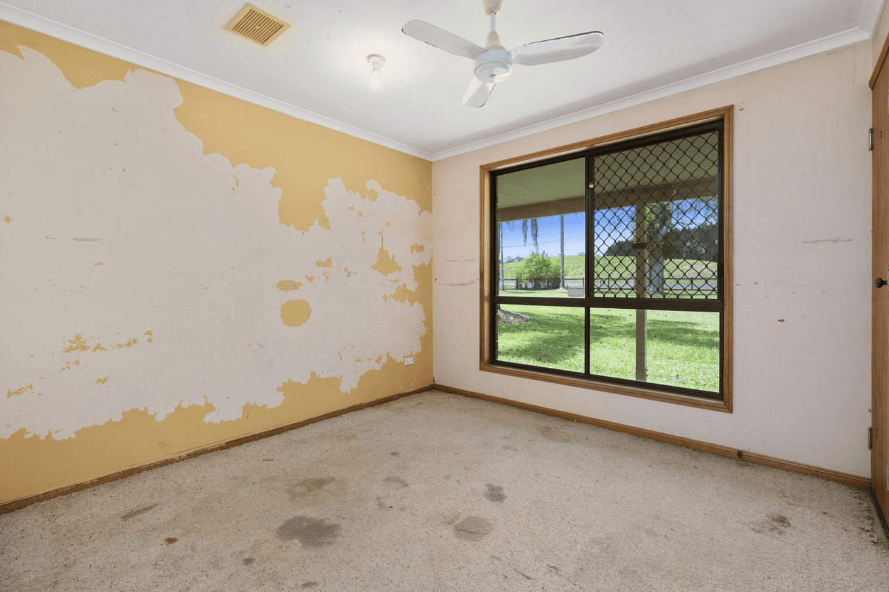 242 Old Toorbul Pt Rd, Caboolture, QLD 4510