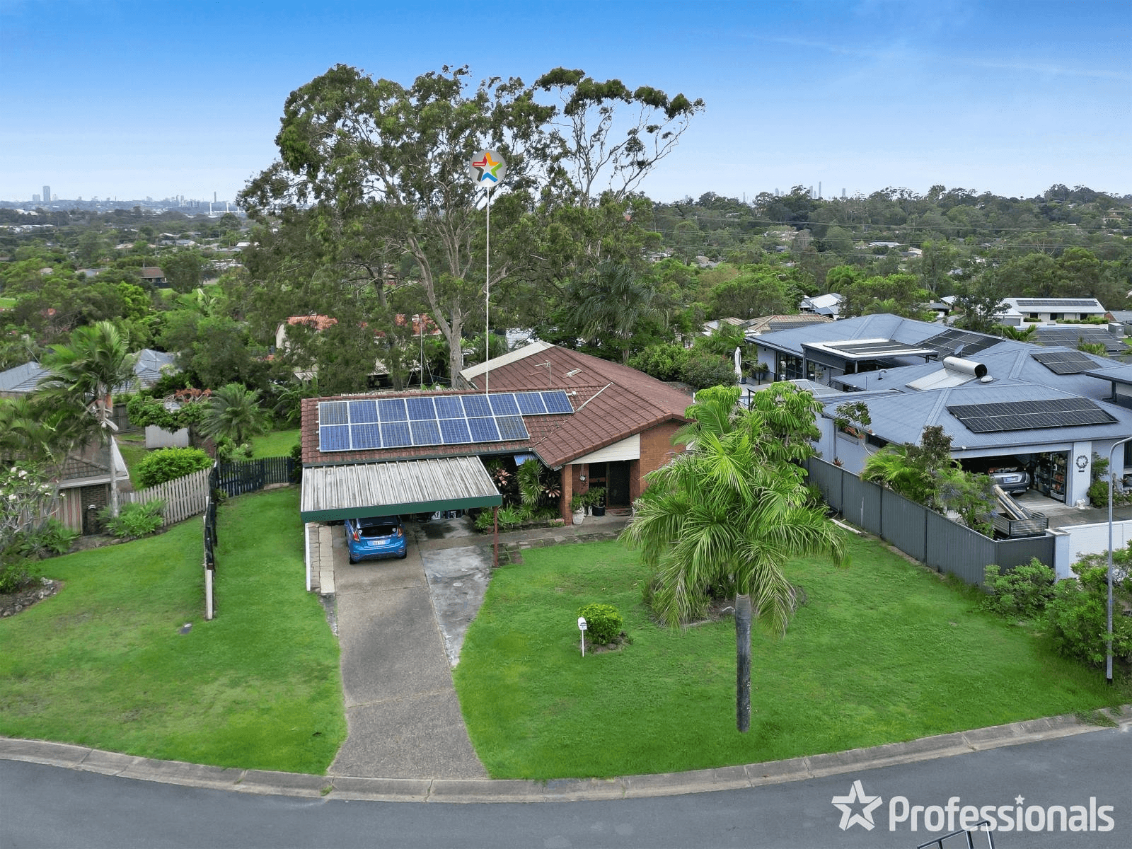 5 Jindabyne Court, HIGHLAND PARK, QLD 4211