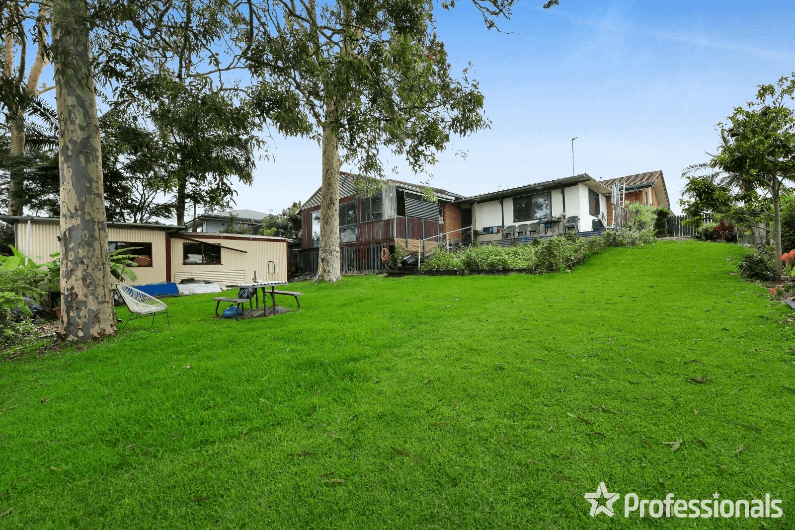 5 Jindabyne Court, HIGHLAND PARK, QLD 4211