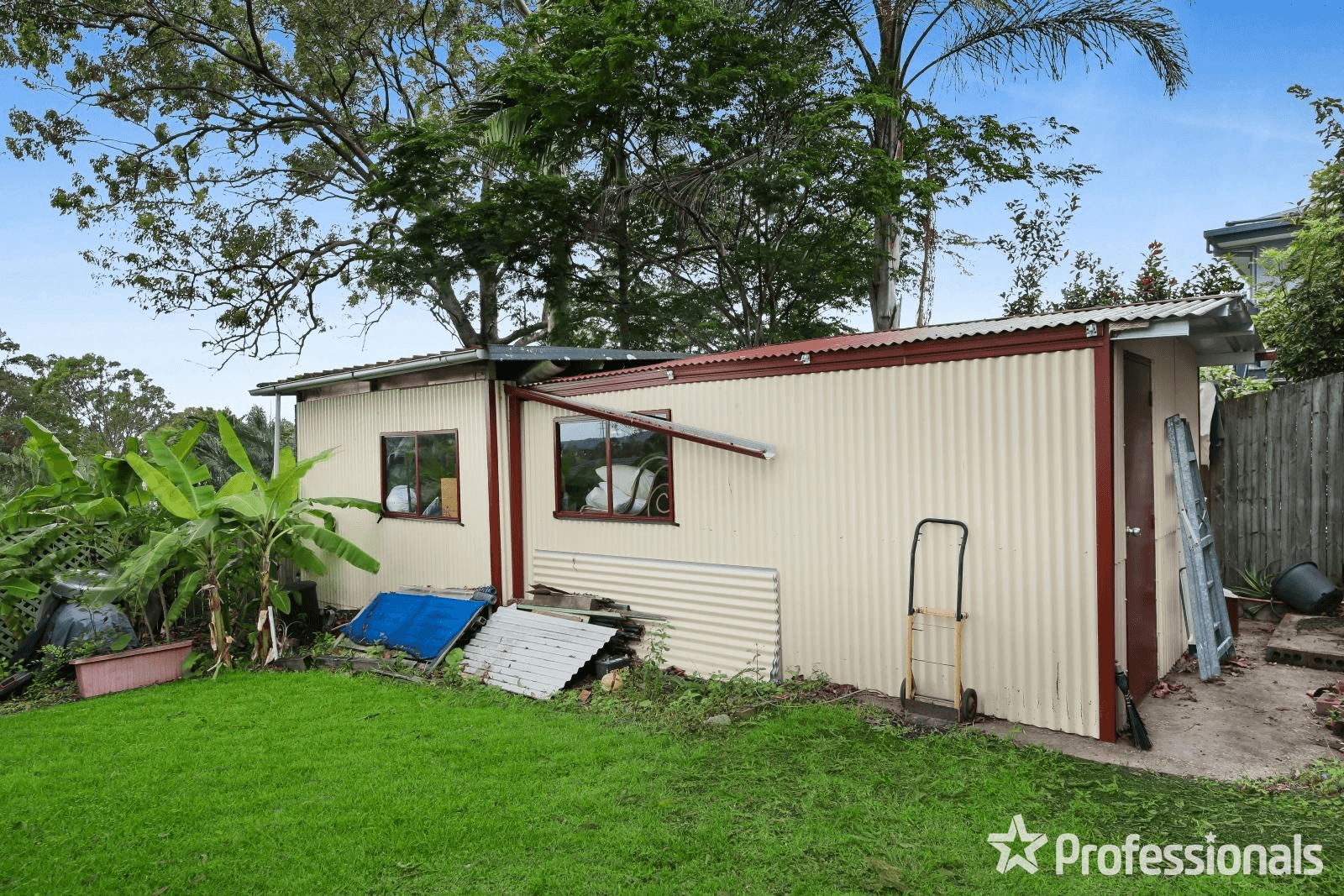 5 Jindabyne Court, HIGHLAND PARK, QLD 4211