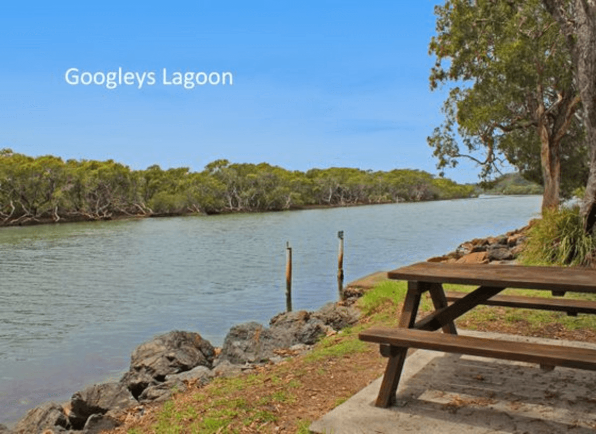 1/2 Hope Close, DUNBOGAN, NSW 2443