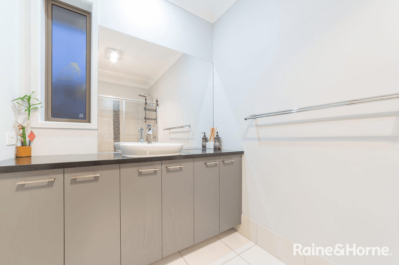 32 Wings Road, UPPER COOMERA, QLD 4209