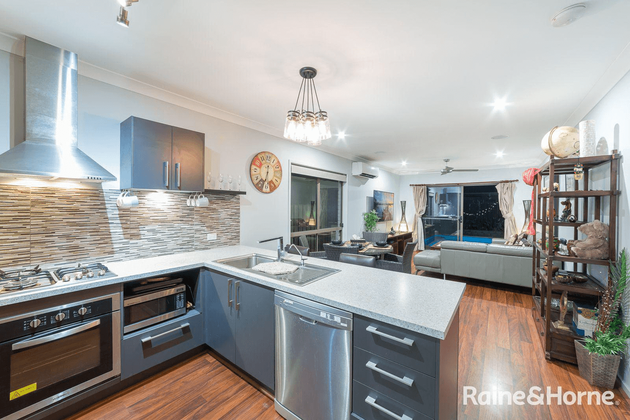 32 Wings Road, UPPER COOMERA, QLD 4209