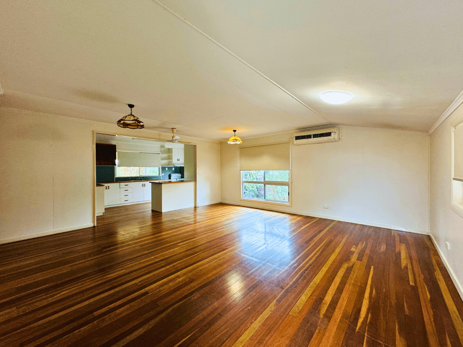 16 Leichhardt Drive, MORANBAH, QLD 4744