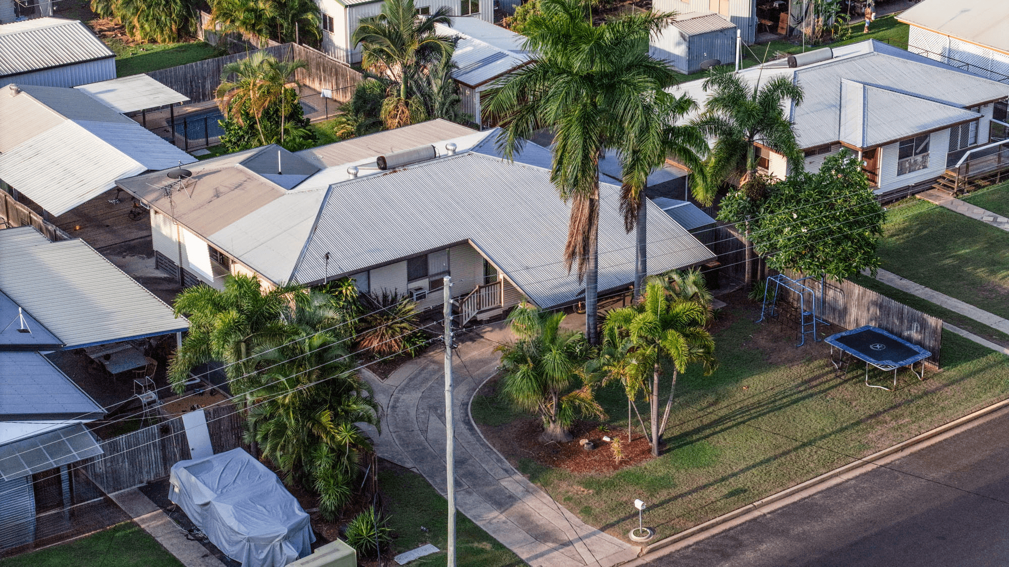 16 Leichhardt Drive, MORANBAH, QLD 4744