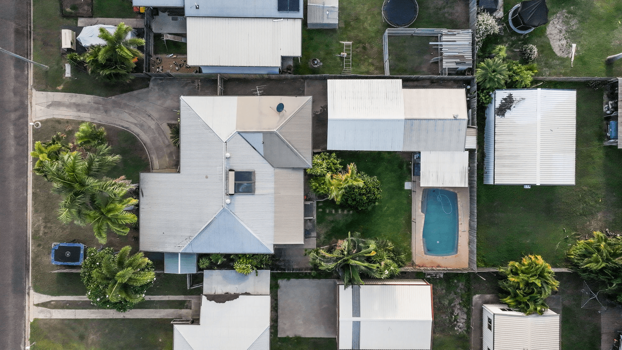 16 Leichhardt Drive, MORANBAH, QLD 4744