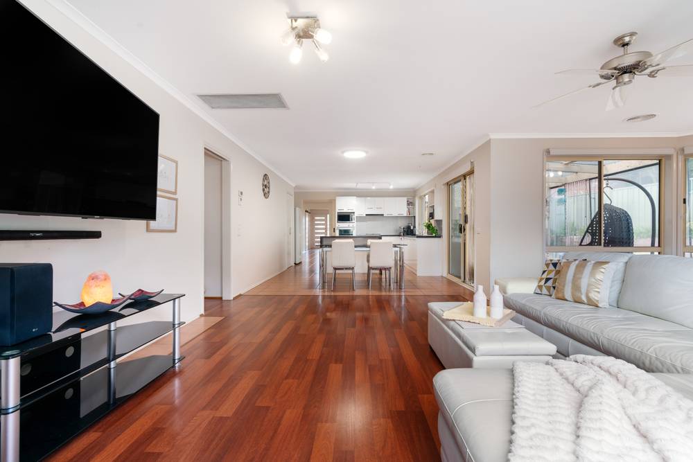 16 Bendemere Rise, LANGWARRIN, VIC 3910