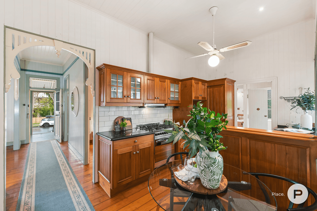 19 Strong Avenue, Graceville, QLD 4075