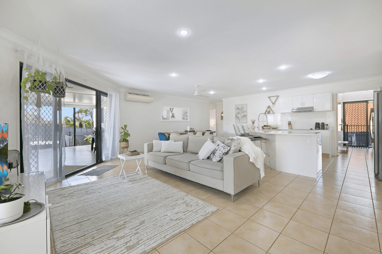 24 Sirec Way, BURLEIGH HEADS, QLD 4220