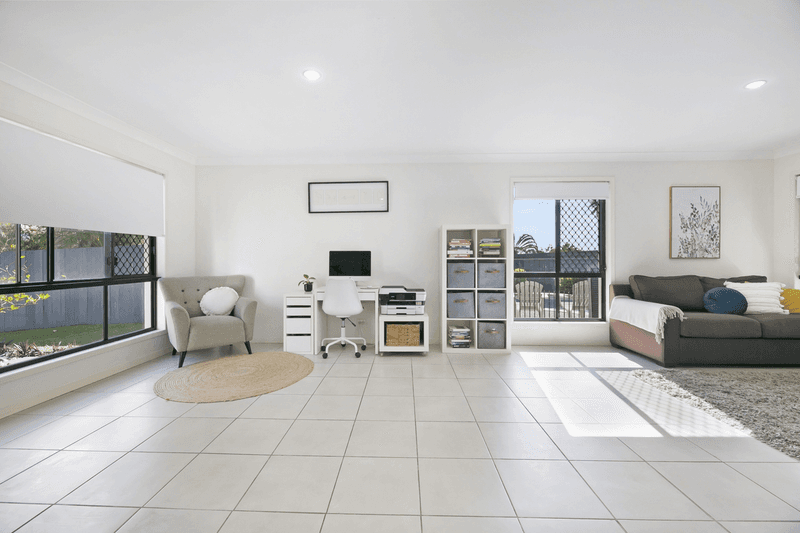 24 Sirec Way, BURLEIGH HEADS, QLD 4220