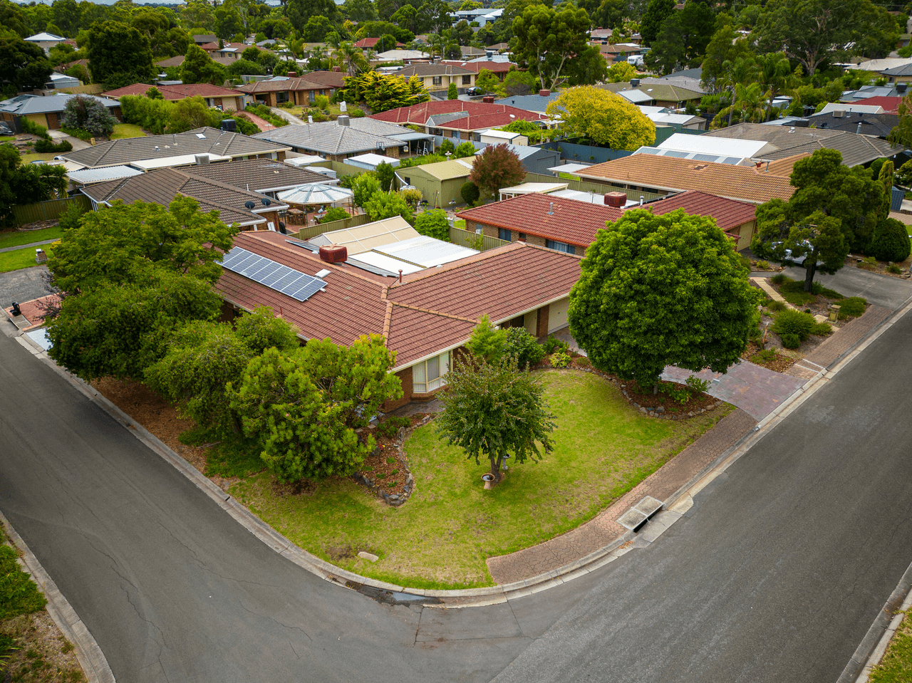 44 Delta Crescent, ABERFOYLE PARK, SA 5159