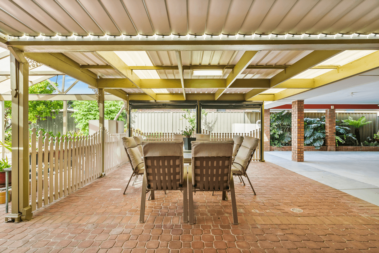 44 Delta Crescent, ABERFOYLE PARK, SA 5159