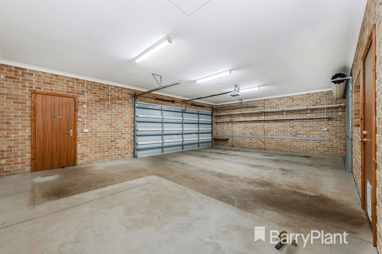 8 McPherson Place, Werribee, VIC 3030