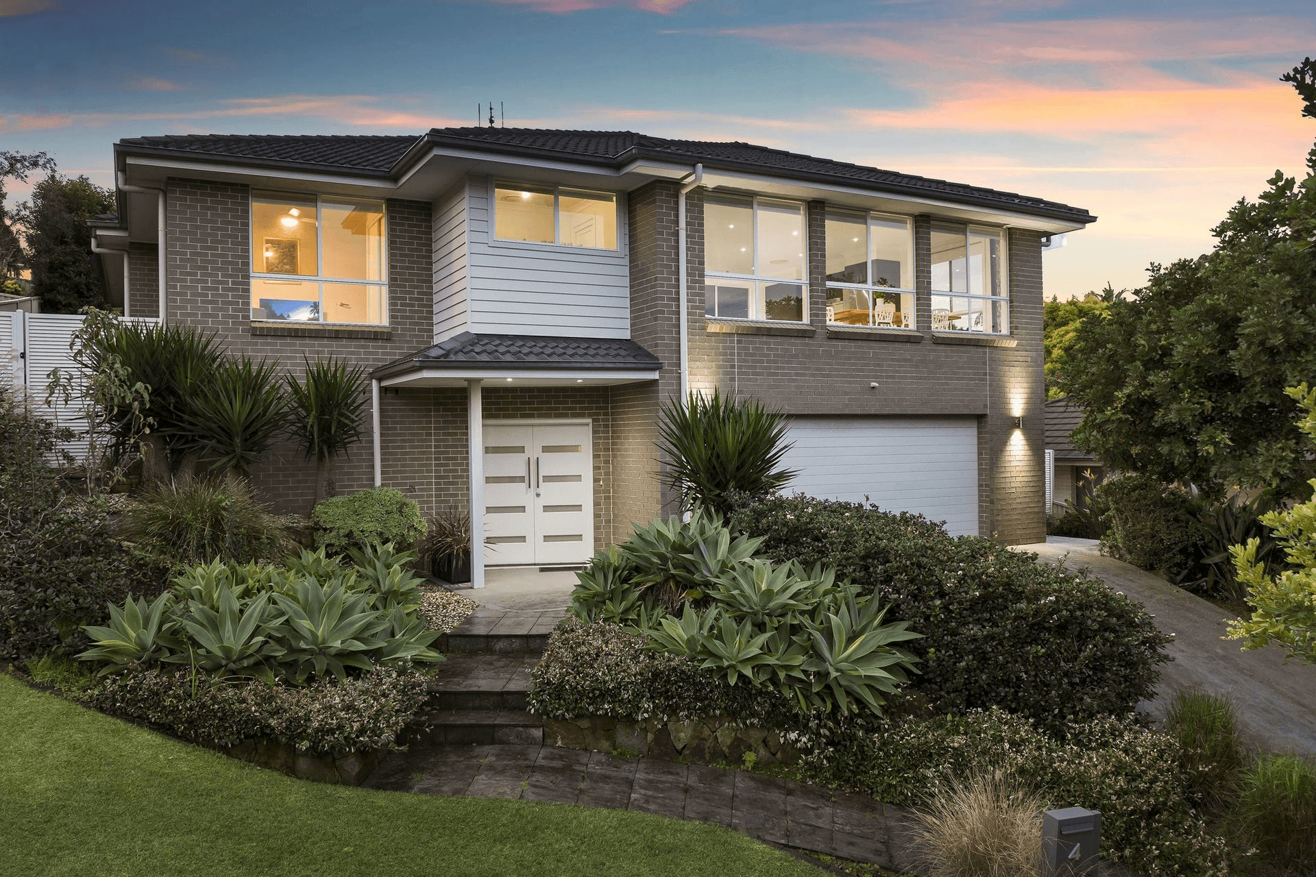 4 Finlay Crescent, Ourimbah, NSW 2258