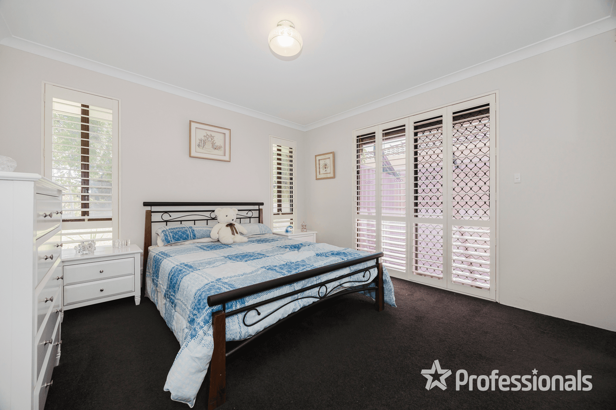 273 Summerlakes Parade, BALLAJURA, WA 6066