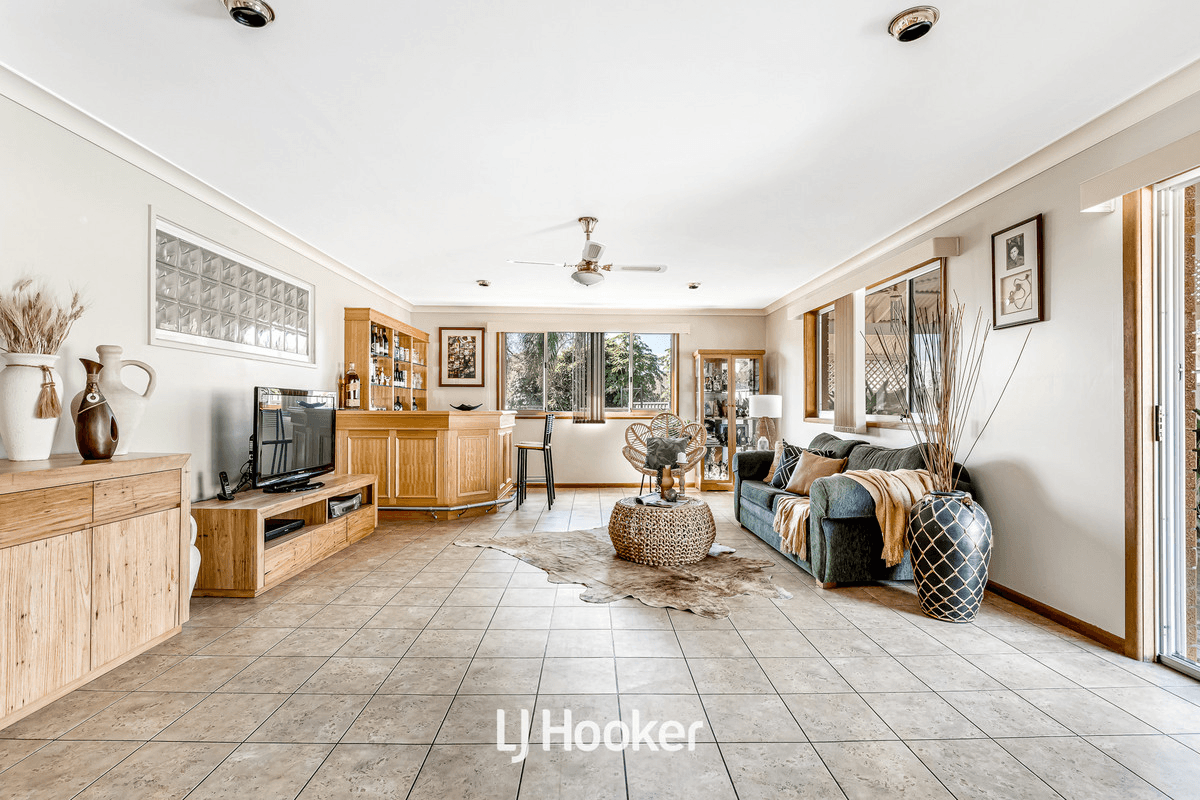 11 Polo Crescent, GIRRAWEEN, NSW 2145