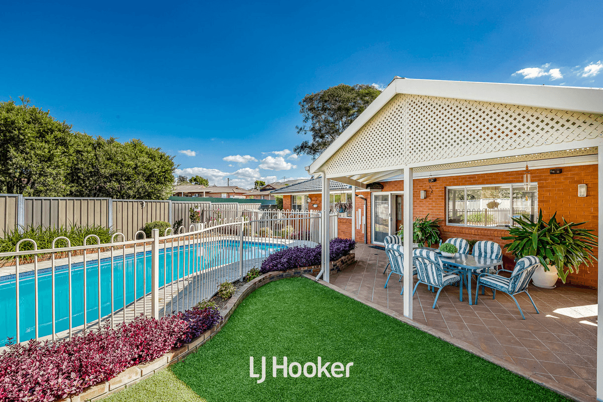 11 Polo Crescent, GIRRAWEEN, NSW 2145