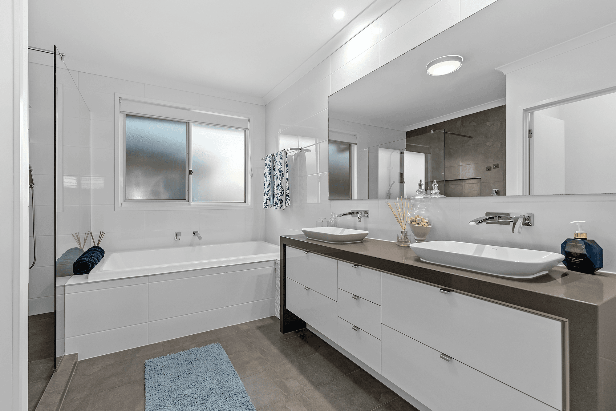 16 Sovereign Place, BRIDGEMAN DOWNS, QLD 4035