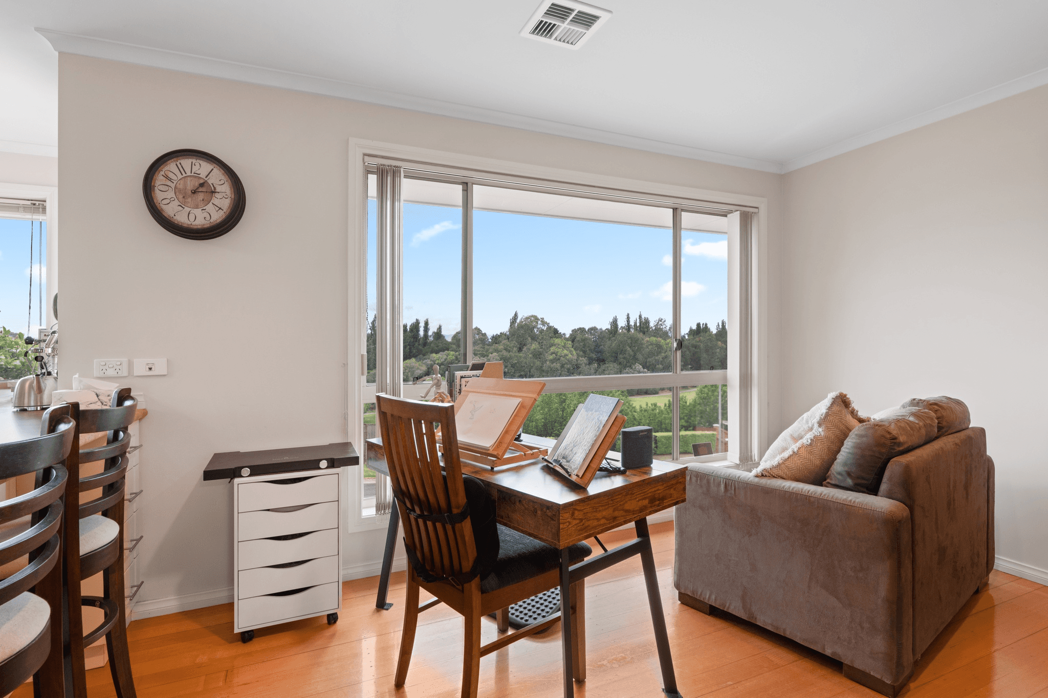 77 Michelle Avenue, LAVINGTON, NSW 2641