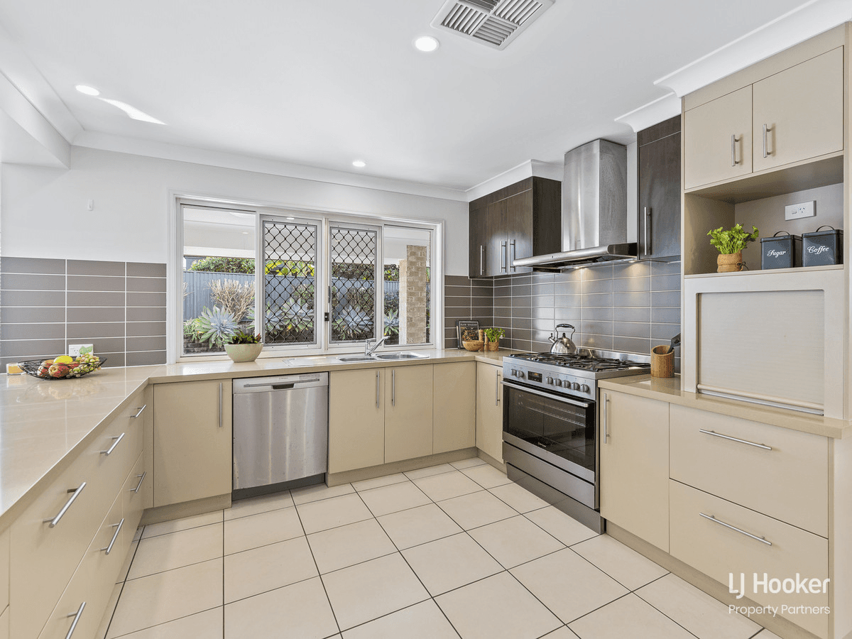 37 Collett Street, EIGHT MILE PLAINS, QLD 4113