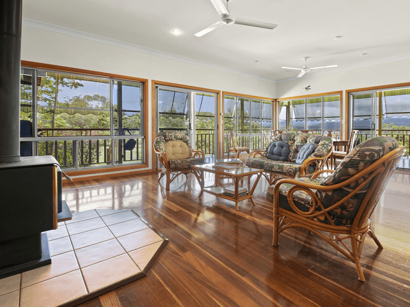 4 Old Boar Pocket Road, BARRINE, QLD 4872