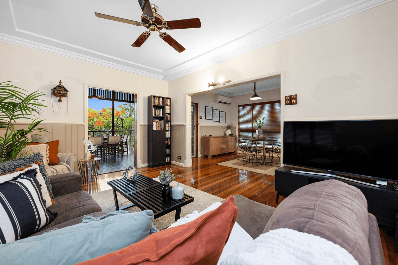 18 White Street, Graceville, QLD 4075