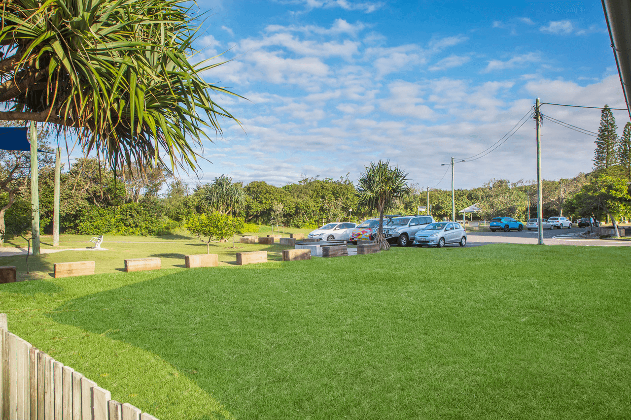 2 Lorraine Avenue, Marcoola, QLD 4564