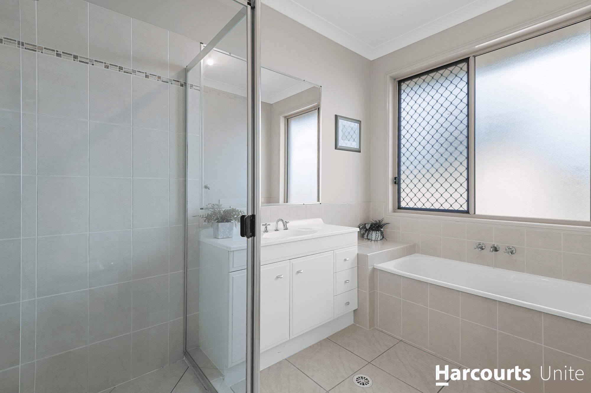 16 Cascade Court, MURRUMBA DOWNS, QLD 4503