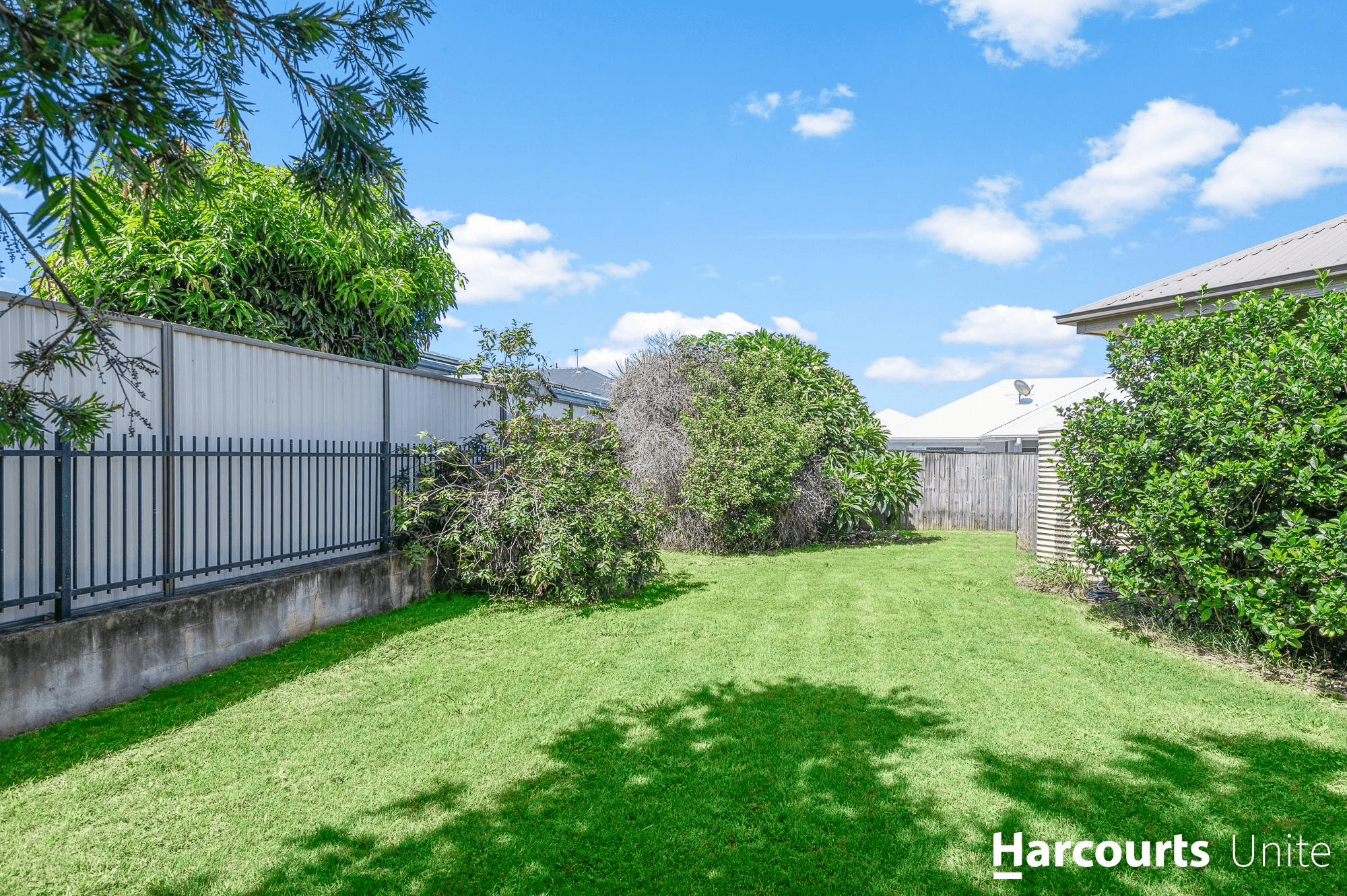 16 Cascade Court, MURRUMBA DOWNS, QLD 4503