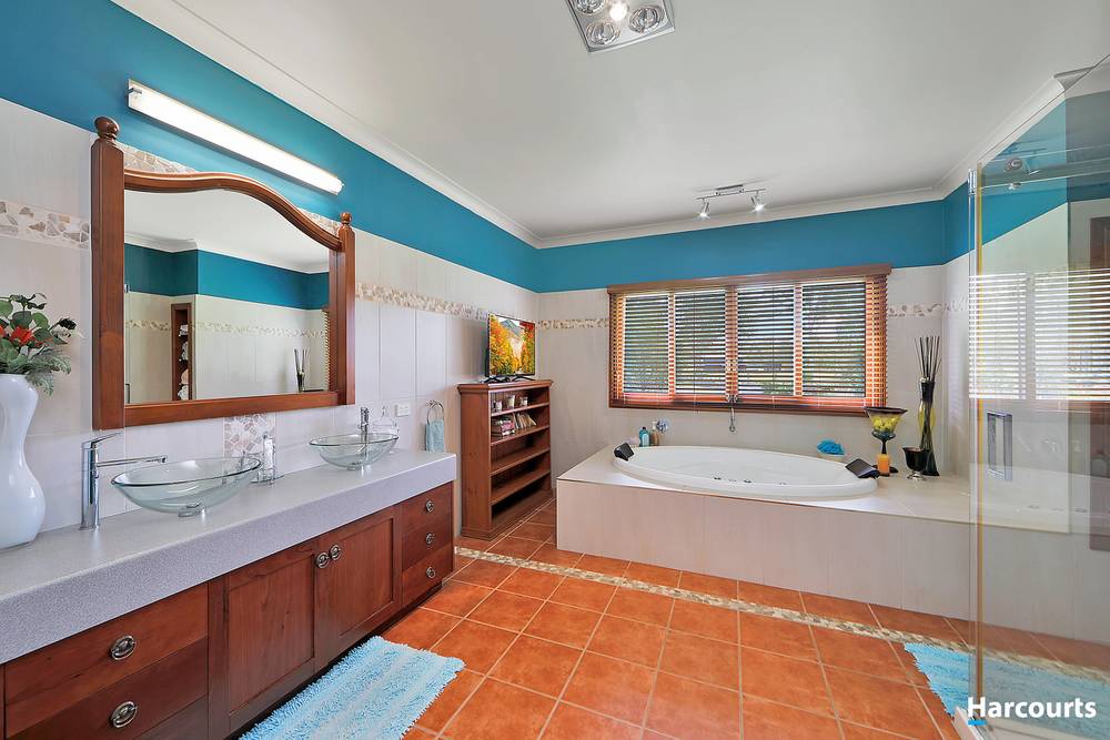 122 Roberts Road, TORBANLEA, QLD 4662