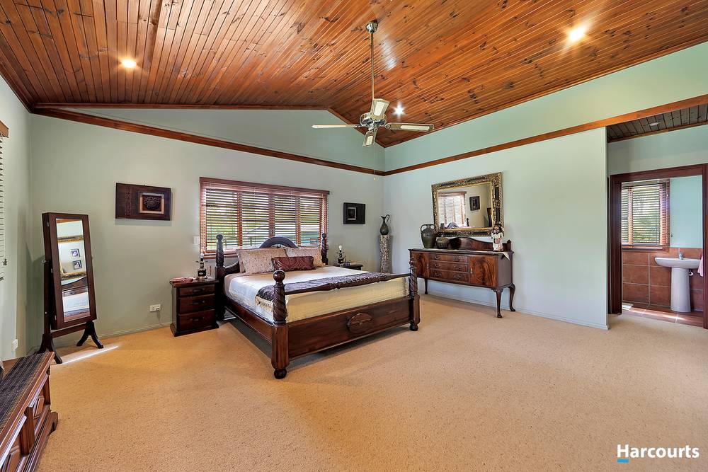 122 Roberts Road, TORBANLEA, QLD 4662